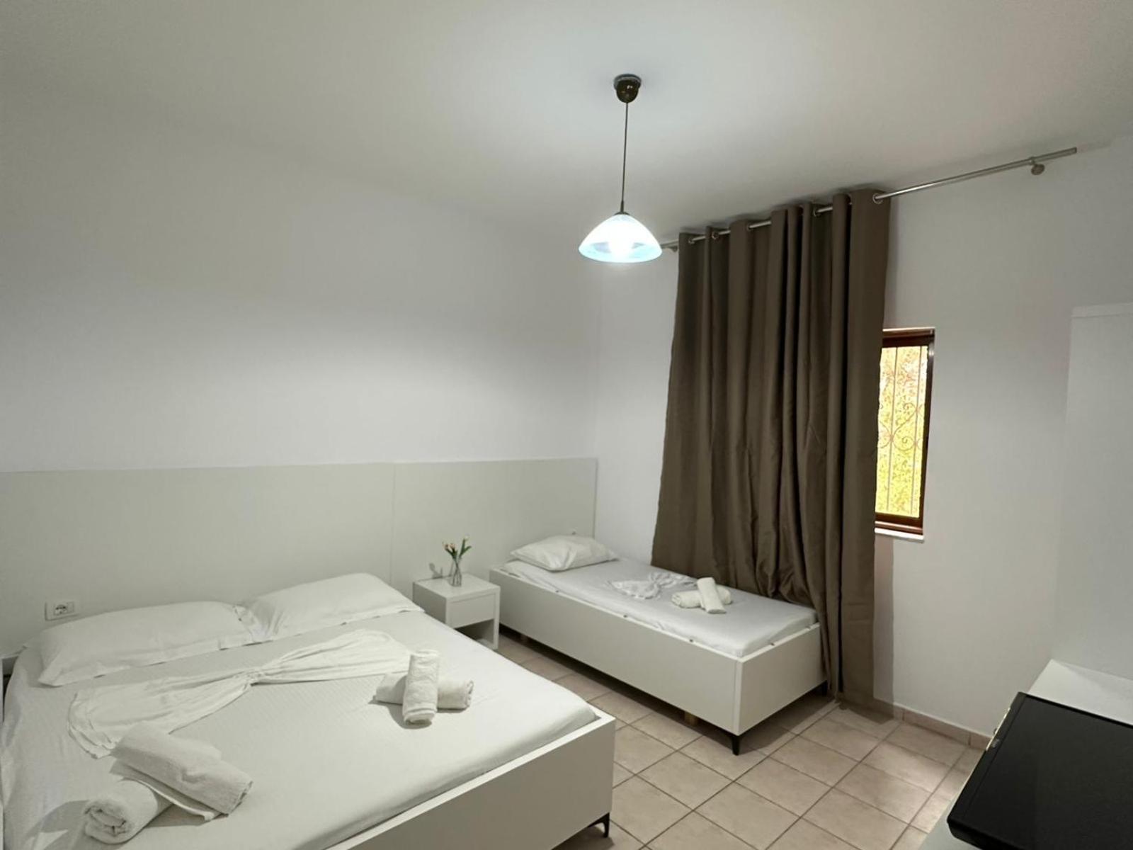 Hotel Ceka Sarandë Exterior foto