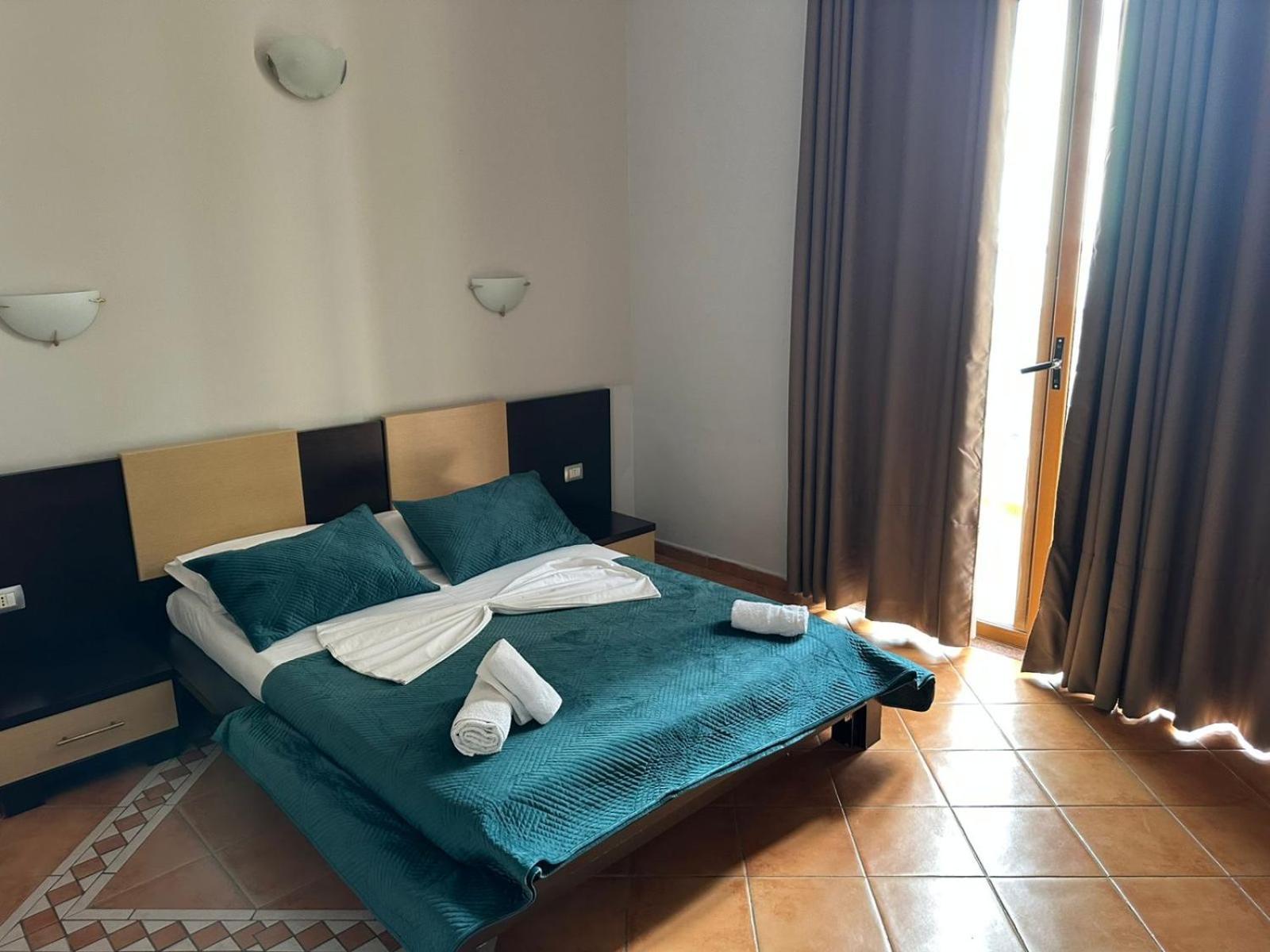 Hotel Ceka Sarandë Exterior foto